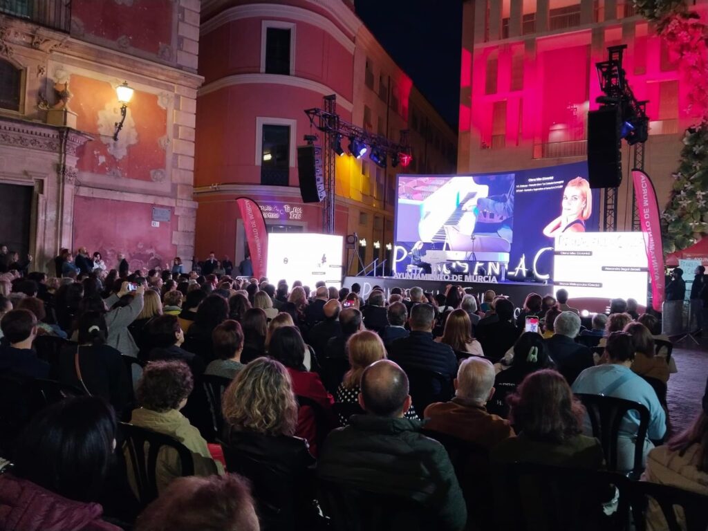Pianos in the Street - 028 Pianos in the Street - 028