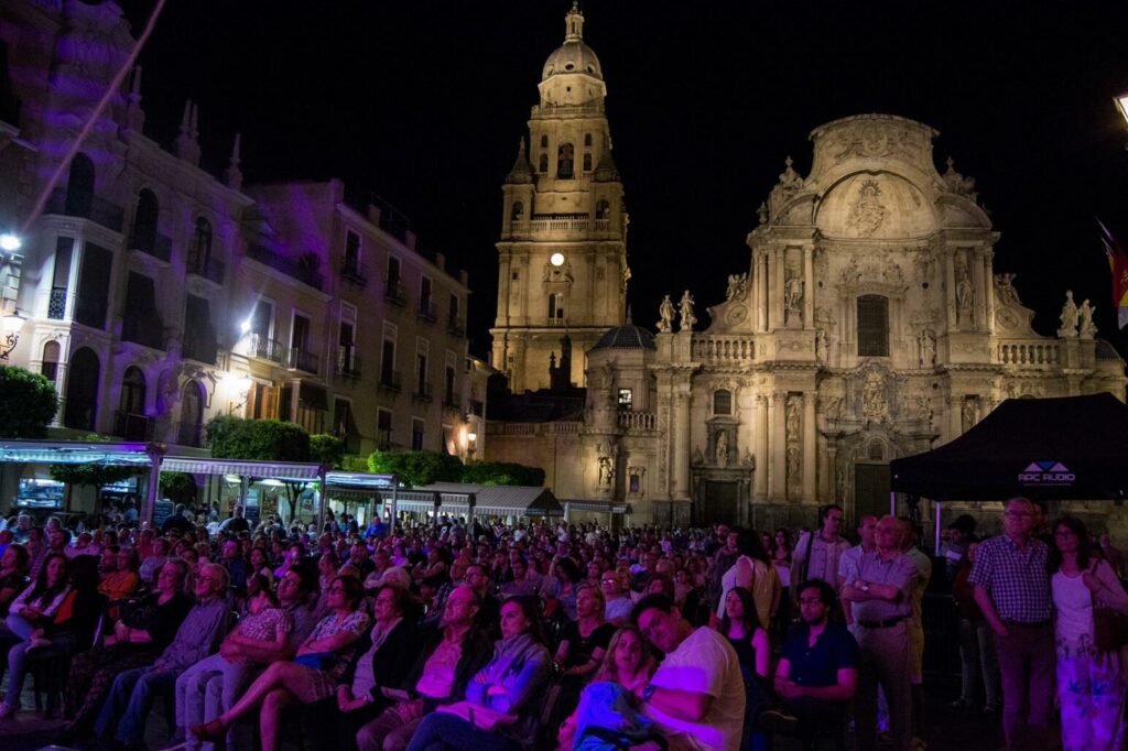 Pianos in the Street - 040 Pianos in the Street - 040