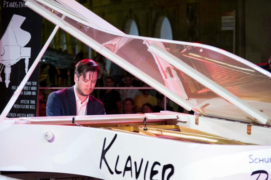 Pianos in the Street - 045 Pianos in the Street - 045